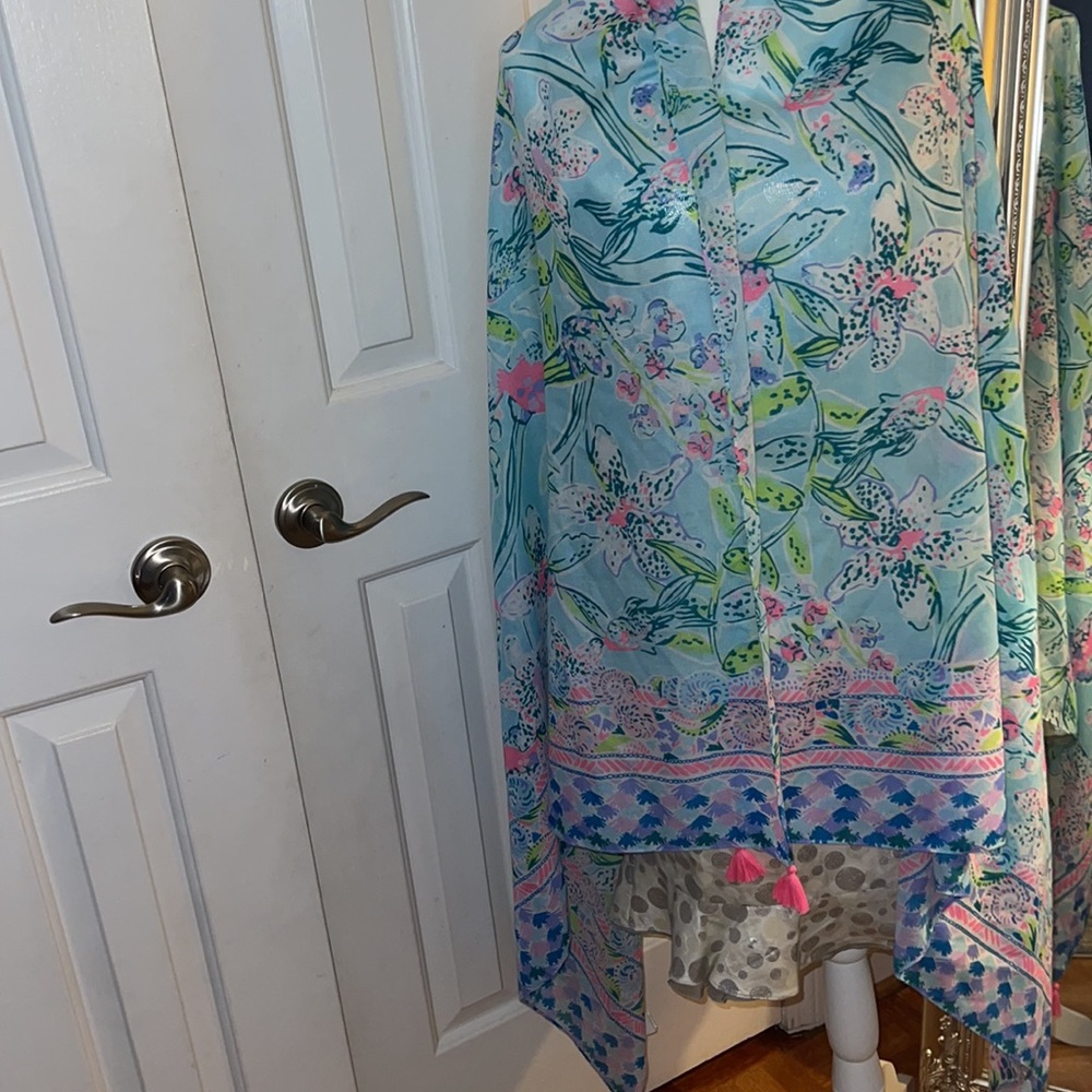 Lilly Pulitzer sea spray wrap - Picture 3 of 9
